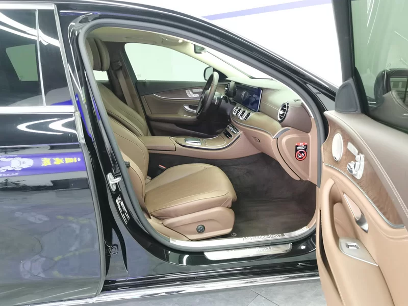 Mercedes-Benz E Class 2022 car image #19