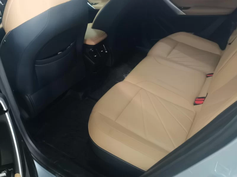 GEELY Boyue L 2023 car image #19