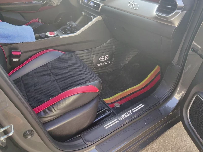 GEELY Coolray 2022 immagine di auto #19