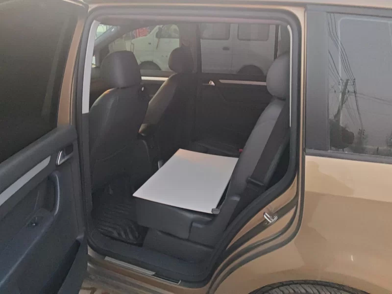 Volkswagen Touran 2015 car image #19