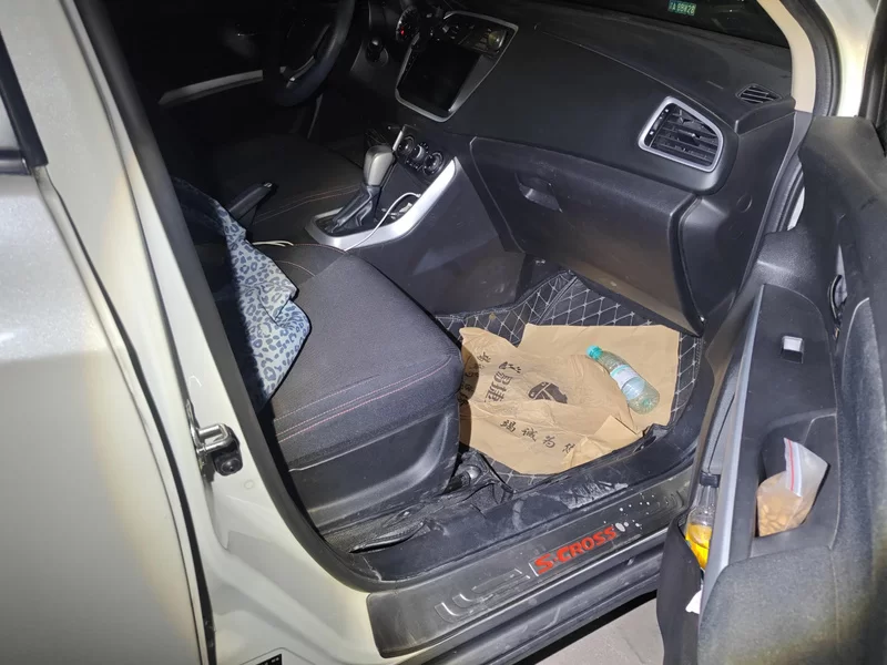 Suzuki S-Cross 2016 صورة سيارة #19