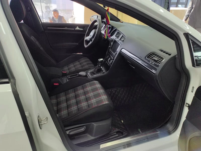 Volkswagen GolfGTI 2017 #19 Volkswagen GolfGTI 2017 car image #19