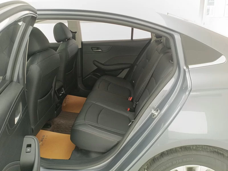 Roewe i5 2025 #19 Roewe i5 2025 car image #19