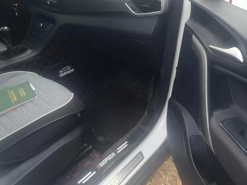 MG GS 2015 car image #19