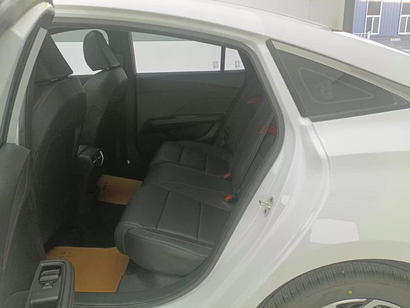 5 2024 immagine di auto #19