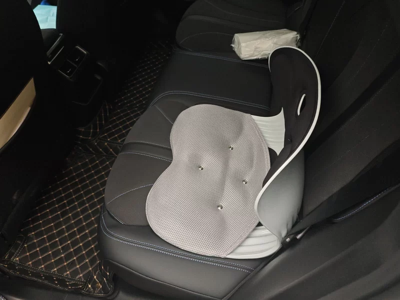 GEELY Preface 2025 car image #19