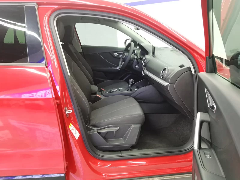 Audi Q2L 2020 car image #19