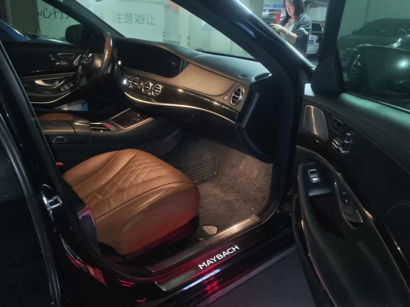 Mercedes-Benz Maybach S Class 2020 car image #19