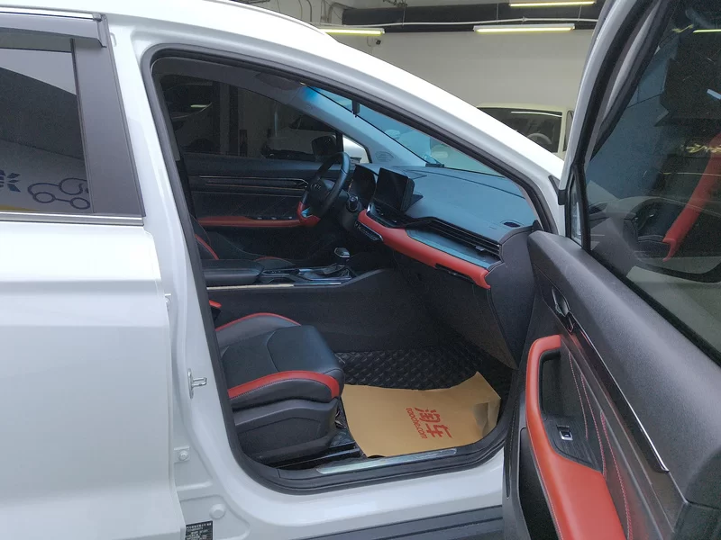 GEELY Emgrand S 2021 immagine di auto #19