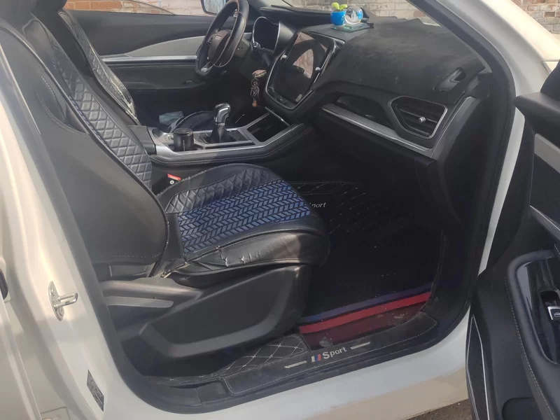 Jetour X70 2021 صورة سيارة #19