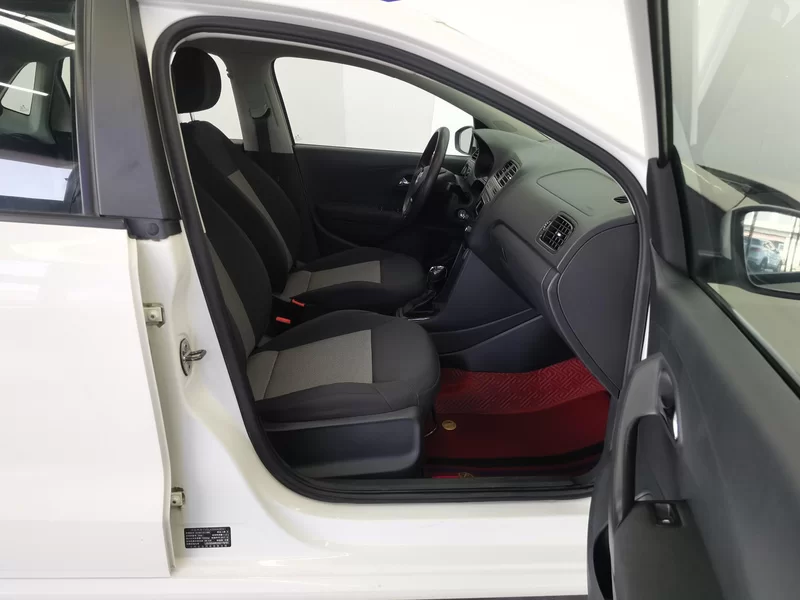 Volkswagen Polo 2018 #19 Volkswagen Polo 2018 car image #19