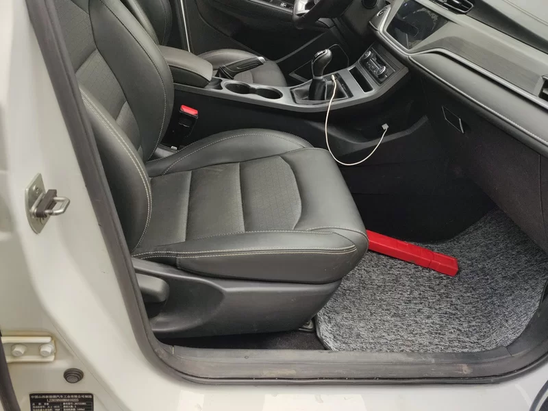 GEELY Emgrand 2021 car image #19
