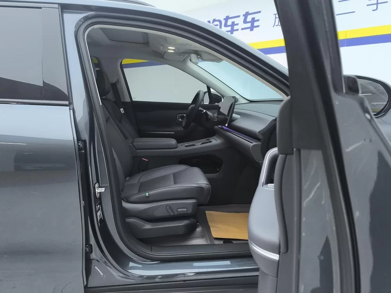 零跑汽车 零跑C16 2025 汽车图片 #19