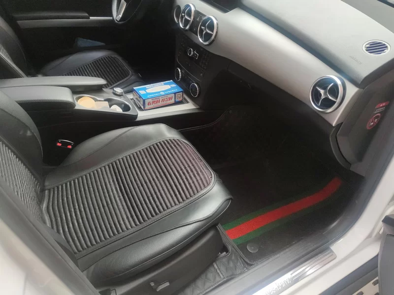 Mercedes-Benz 2014 car image #19