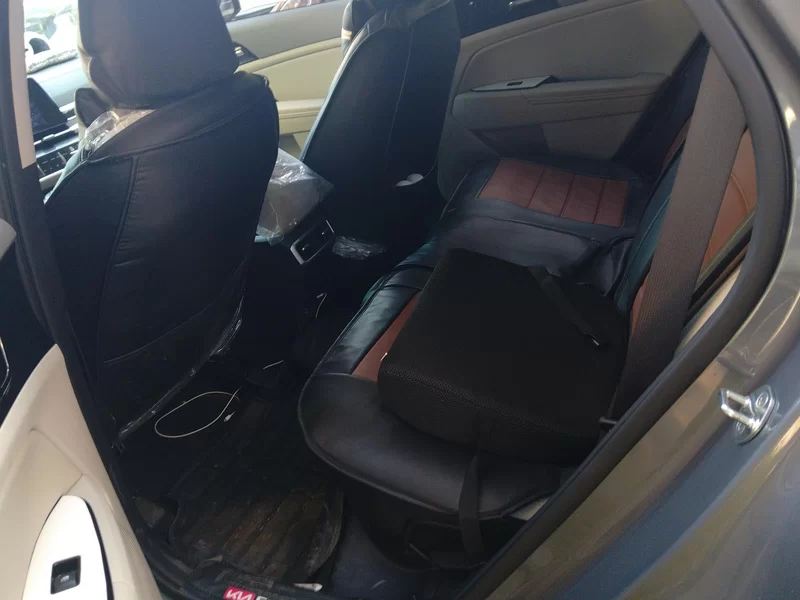 起亚 狮铂拓界 2024 汽车图片 #19