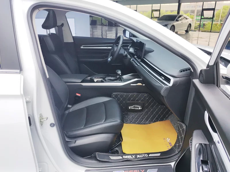 GEELY Emgrand 2023 car image #19