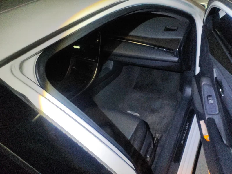 Toyota Avalon 2021 car image #19
