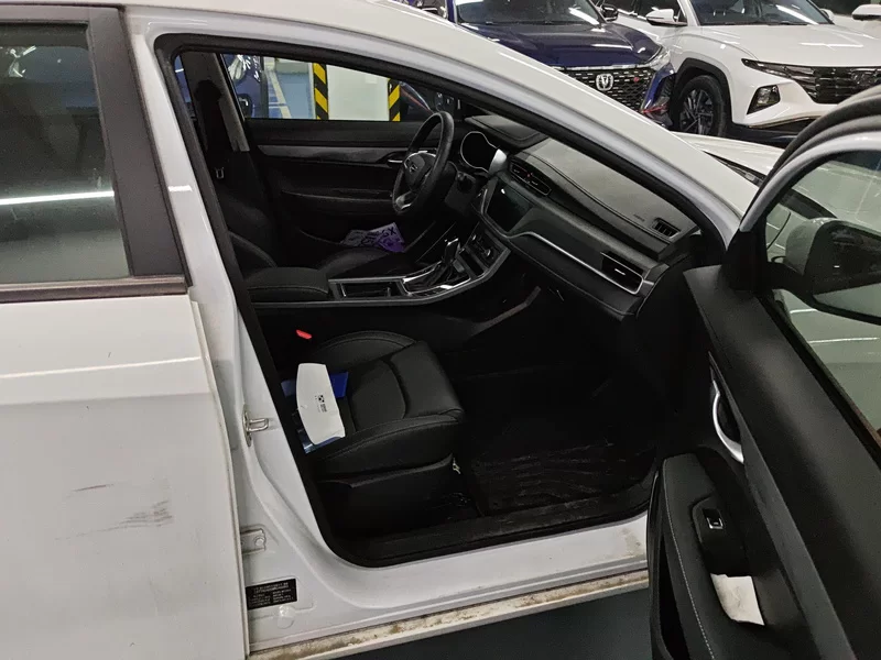 GEELY Emgrand 2021 #19 GEELY Emgrand 2021 car image #19