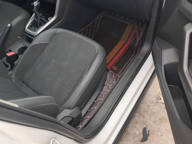 Volkswagen T-Cross 2019 car image #19