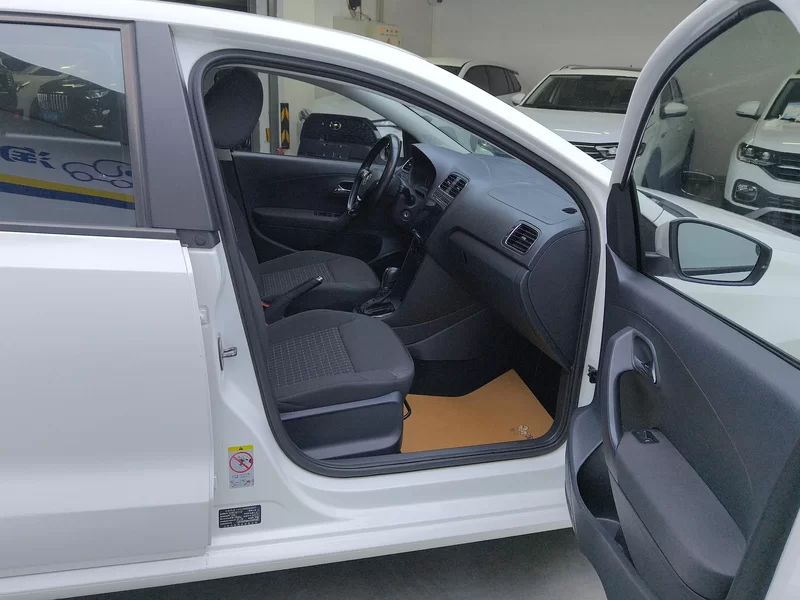 Volkswagen Polo 2017 #19 Volkswagen Polo 2017 car image #19
