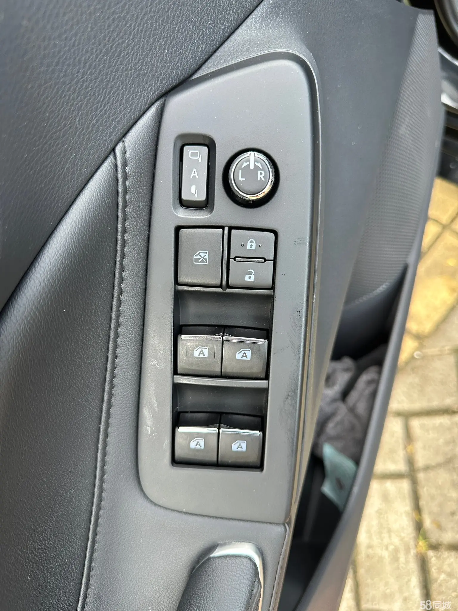 Toyota Highlander (Imported) 2022 immagine di auto #19