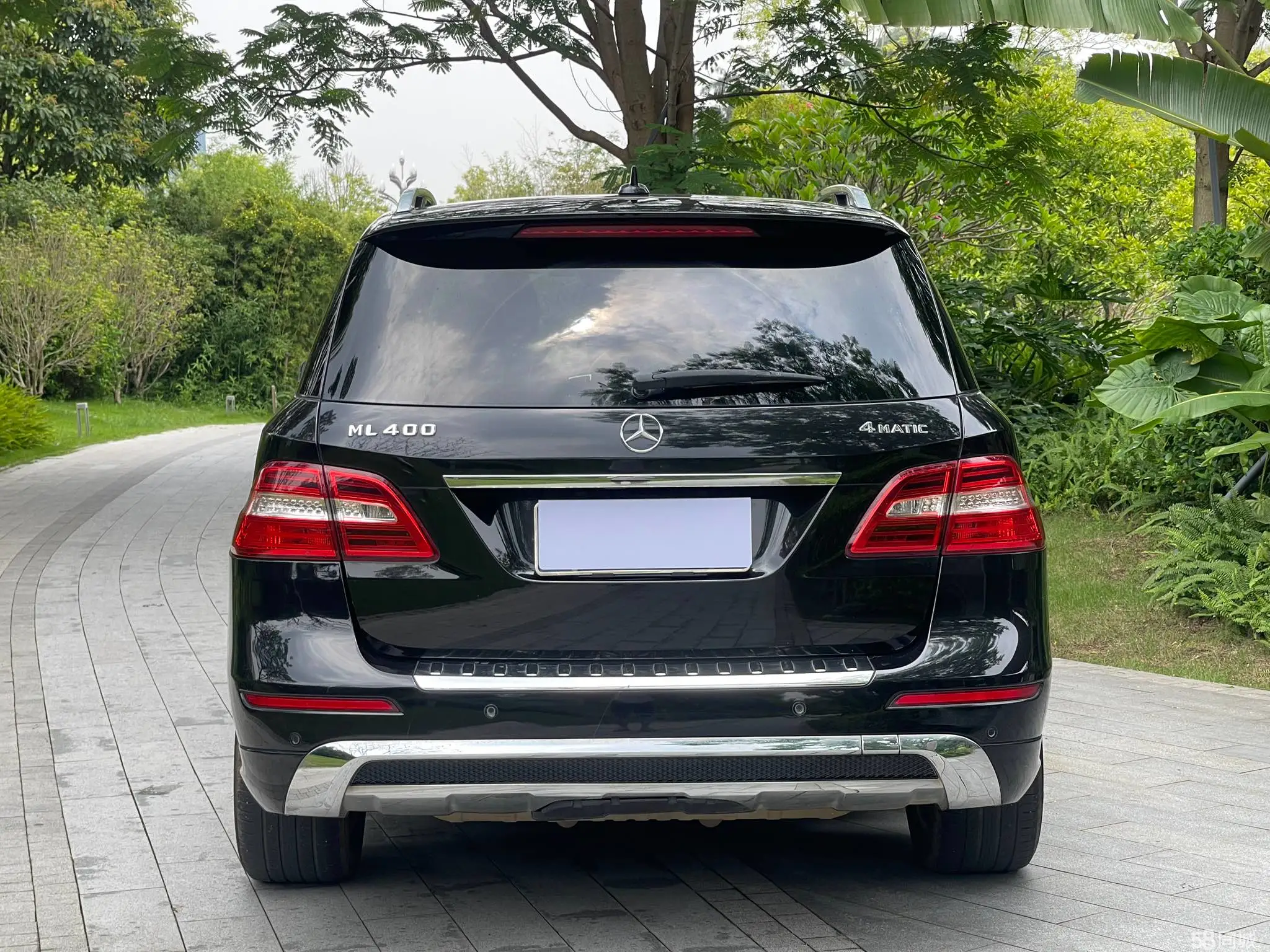 Mercedes-Benz M Class 2014 car image #19