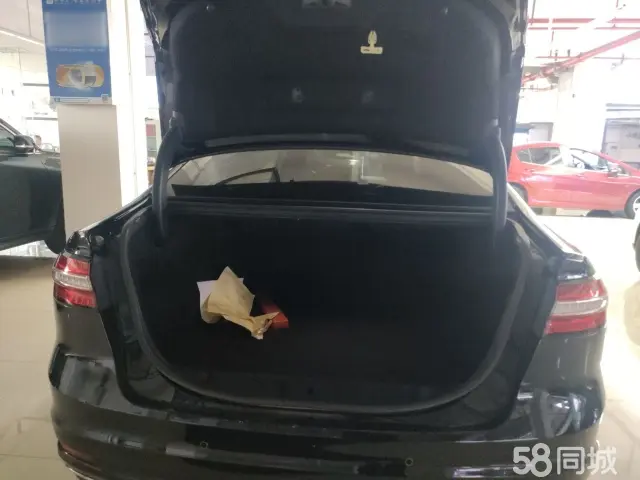 Ford Taurus 2021 صورة سيارة #19