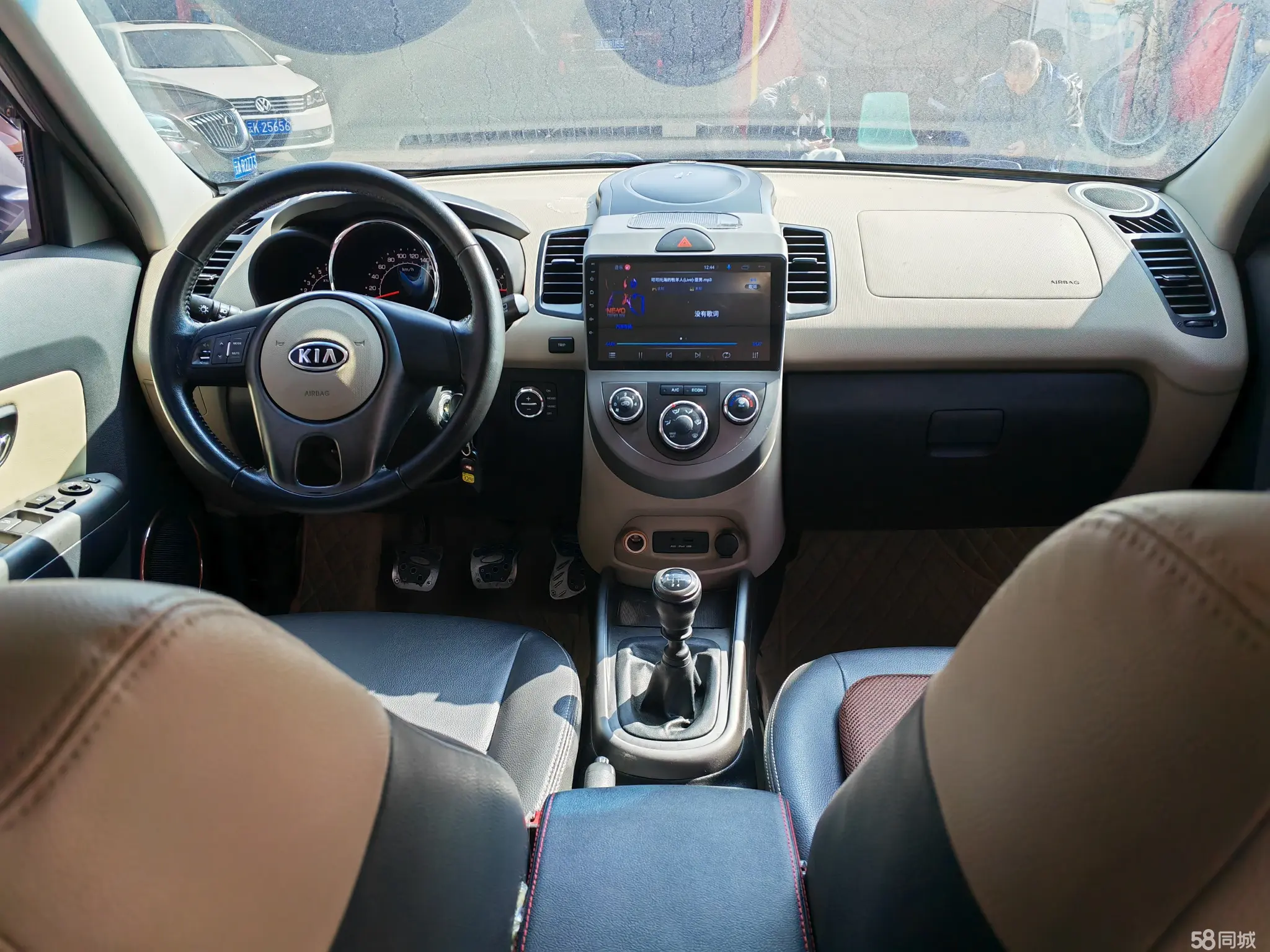 起亚 秀尔 2011 汽车图片 #19