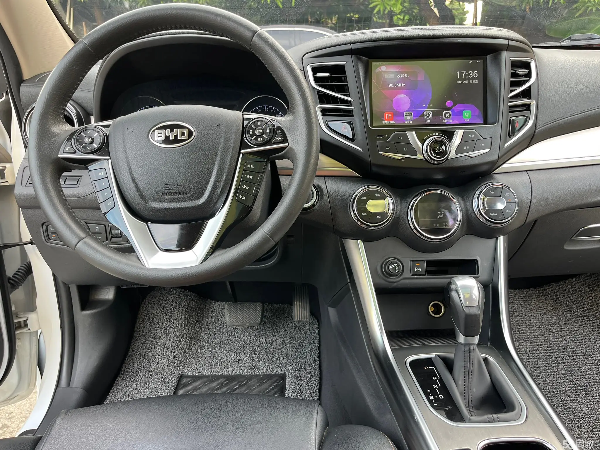 BYD Song 2016 #19 BYD Song 2016 car image #19