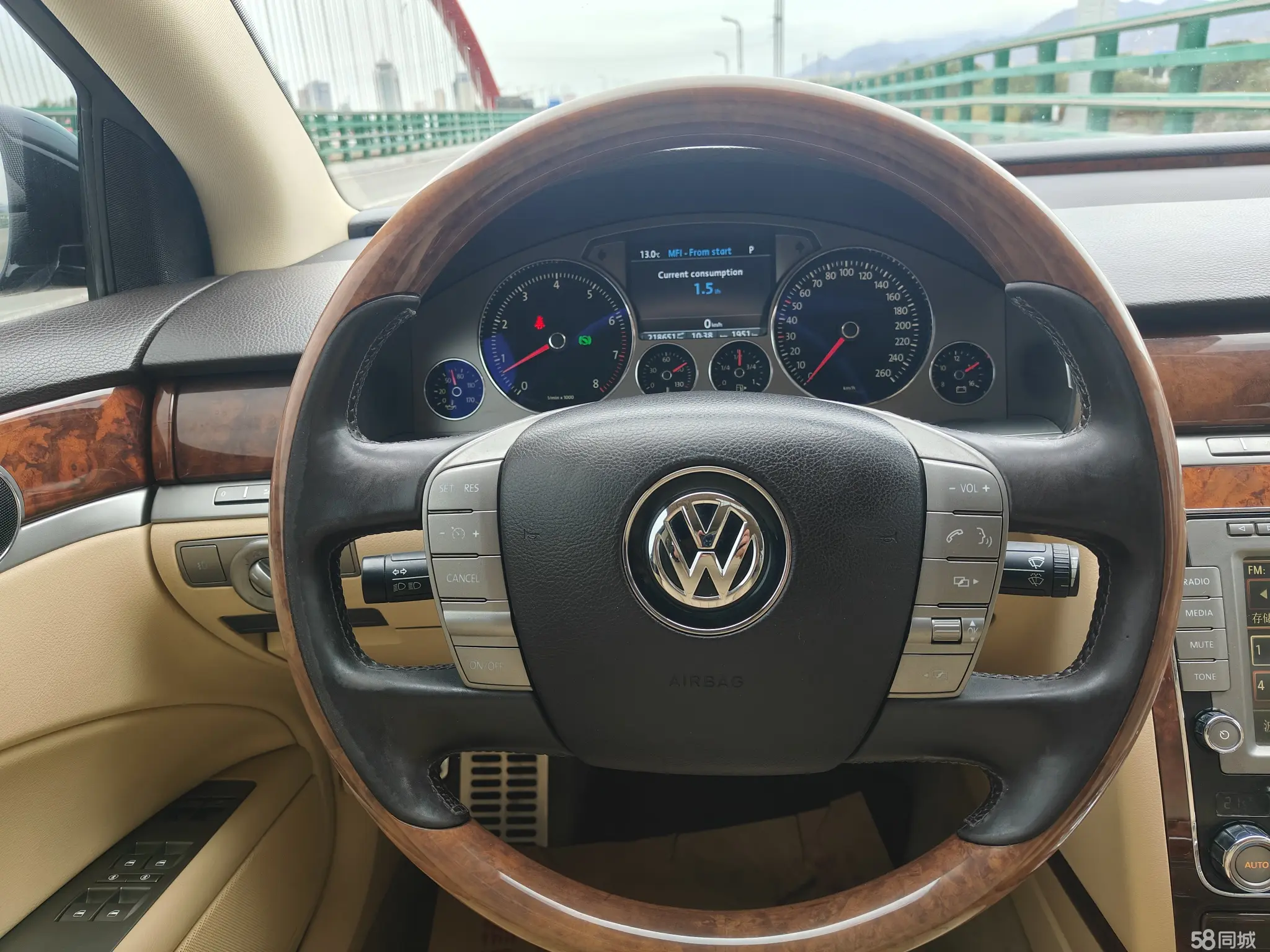 Volkswagen Pheaton 2011 immagine di auto #19