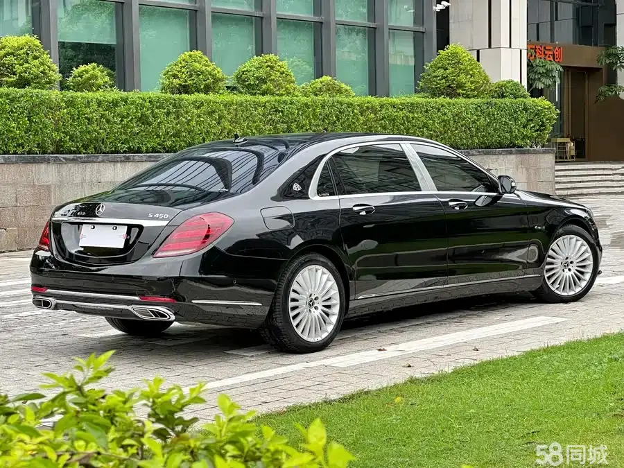 Mercedes-Benz Maybach S Class 2018 car image #19