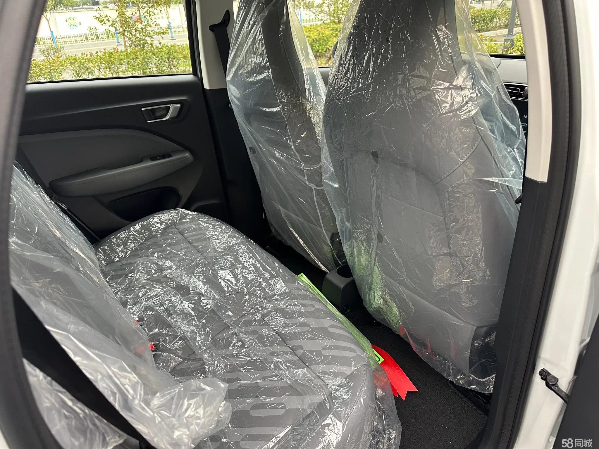 零跑汽车 零跑T03 2025 汽车图片 #19