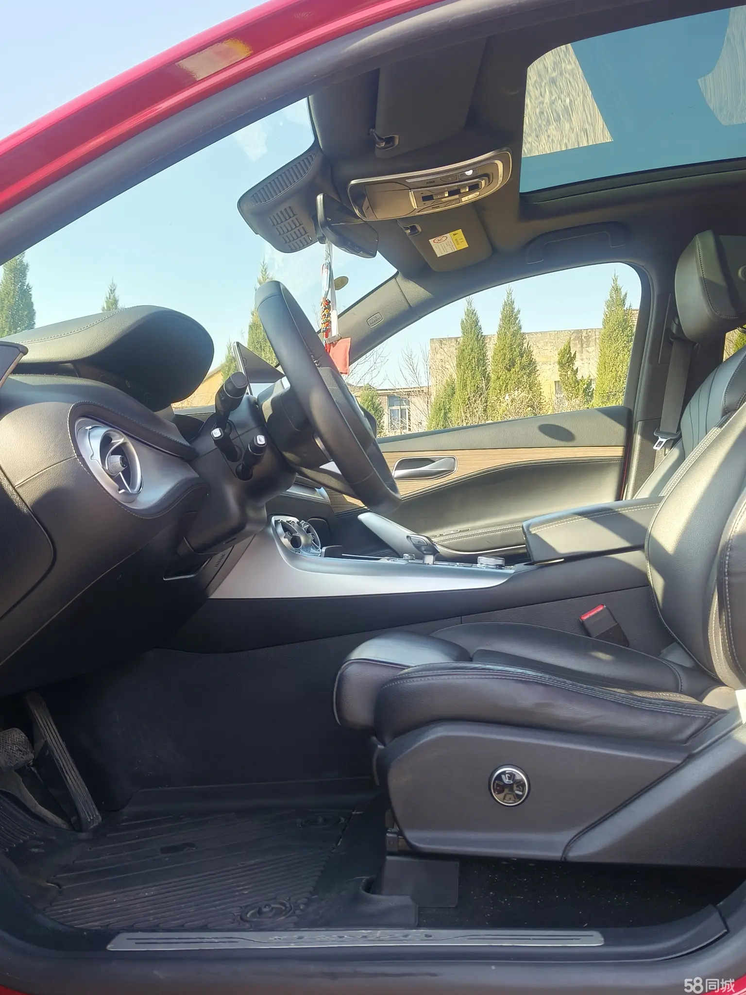 Denza X 2020 car image #19