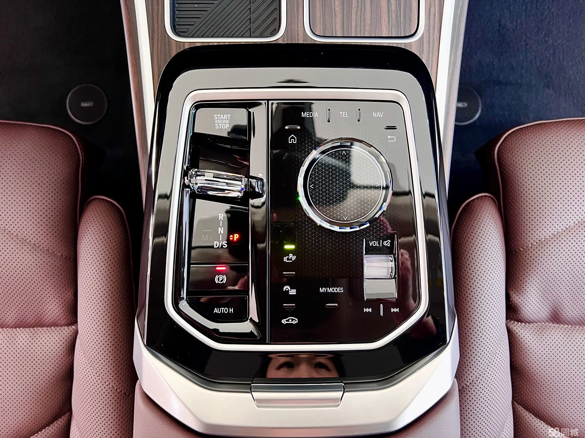 BMW 7 Series 2025 car image #19