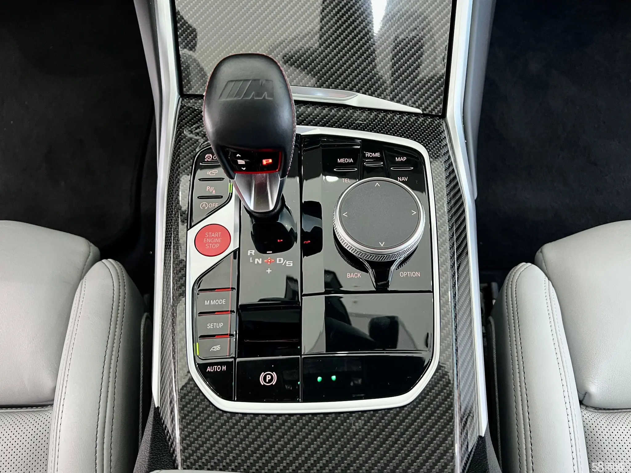 BMW M3 2024 immagine di auto #19