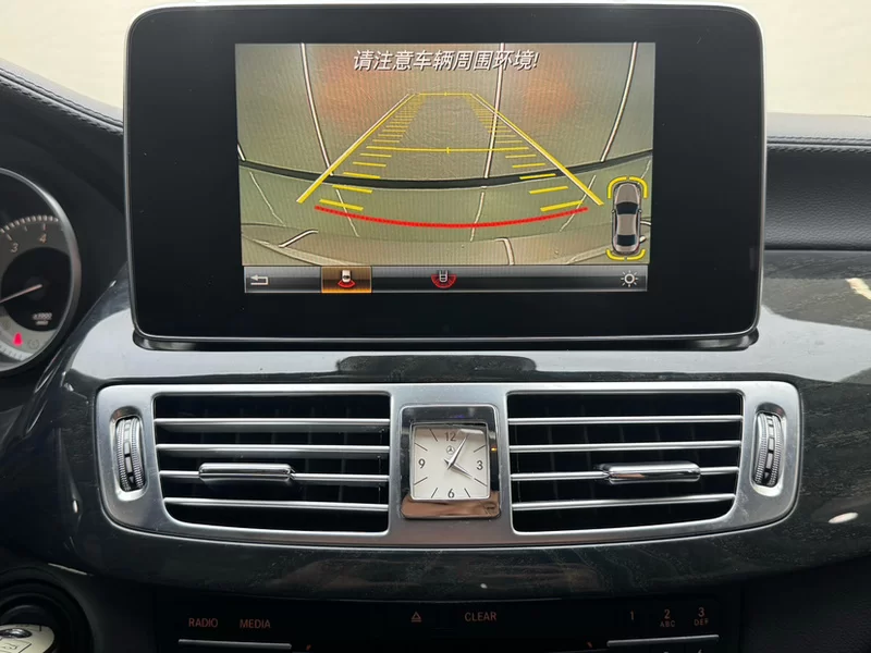 Mercedes-Benz CLS Class 2016 car image #19