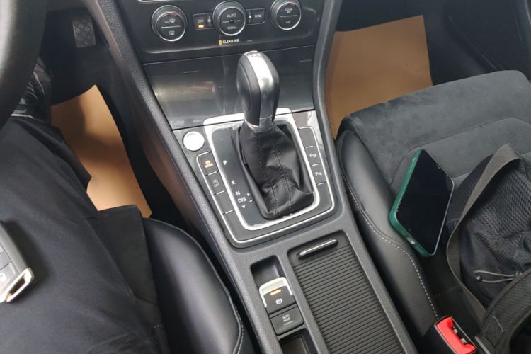 Volkswagen Golf 2018 #25 Volkswagen Golf 2018 car image #25