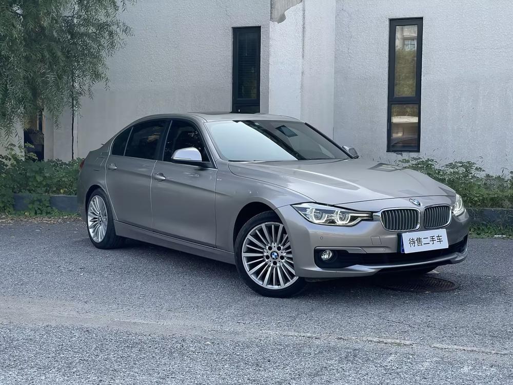 BMW 3 Series 2018 #3 BMW 3 Series 2018 car image #3