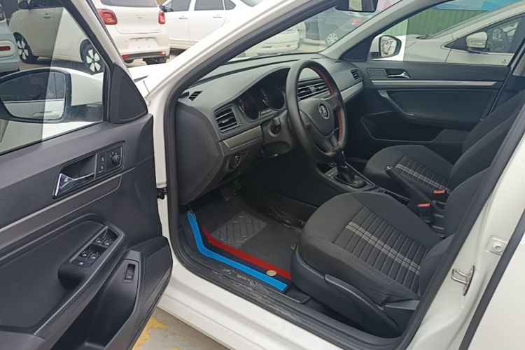 Volkswagen Lavida 2021 car image #12