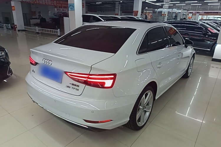 Audi A3 2018 صورة سيارة #7