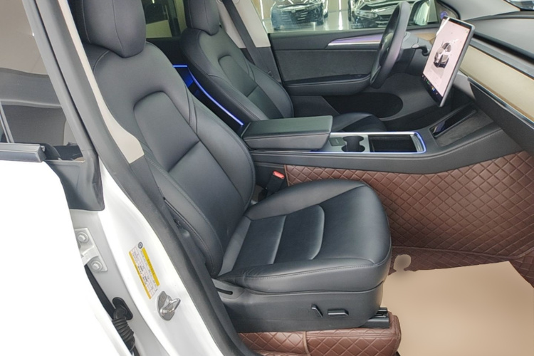 Tesla Model Y 2021 #24 Tesla Model Y 2021 car image #24