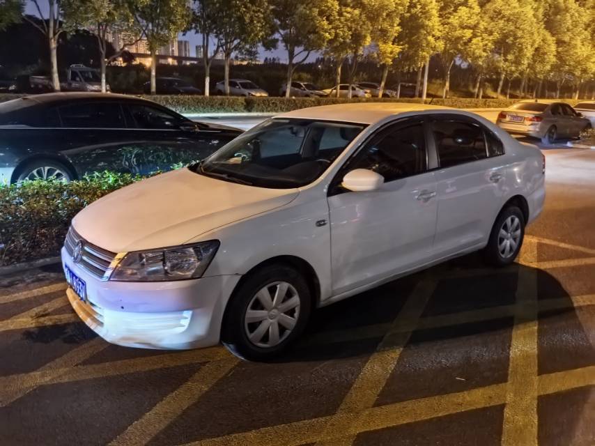 Volkswagen Santana 2015 car image 