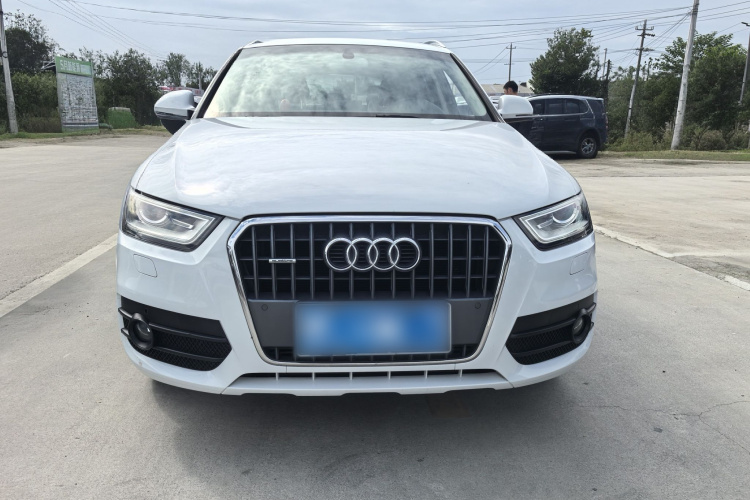 Audi Q3 2015 car image #4