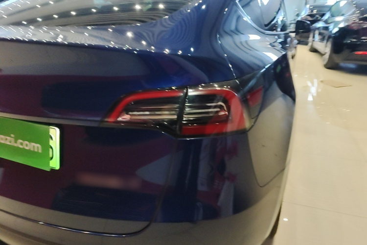 Tesla Model Y 2022 #8 Tesla Model Y 2022 car image #8
