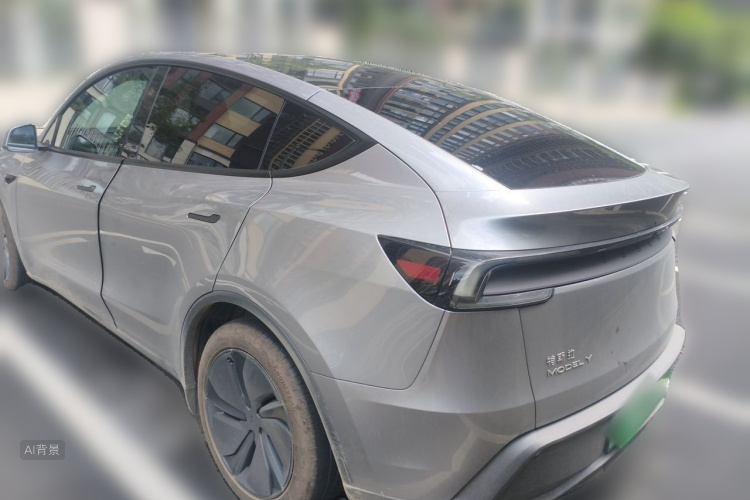 Tesla Model Y 2025 #5 Tesla Model Y 2025 car image #5