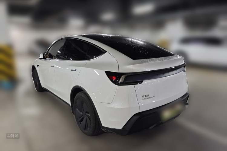 Tesla Model Y 2025 #5 Tesla Model Y 2025 car image #5