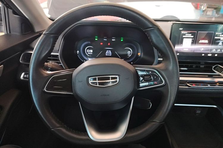 GEELY Emgrand 2021 car image #11