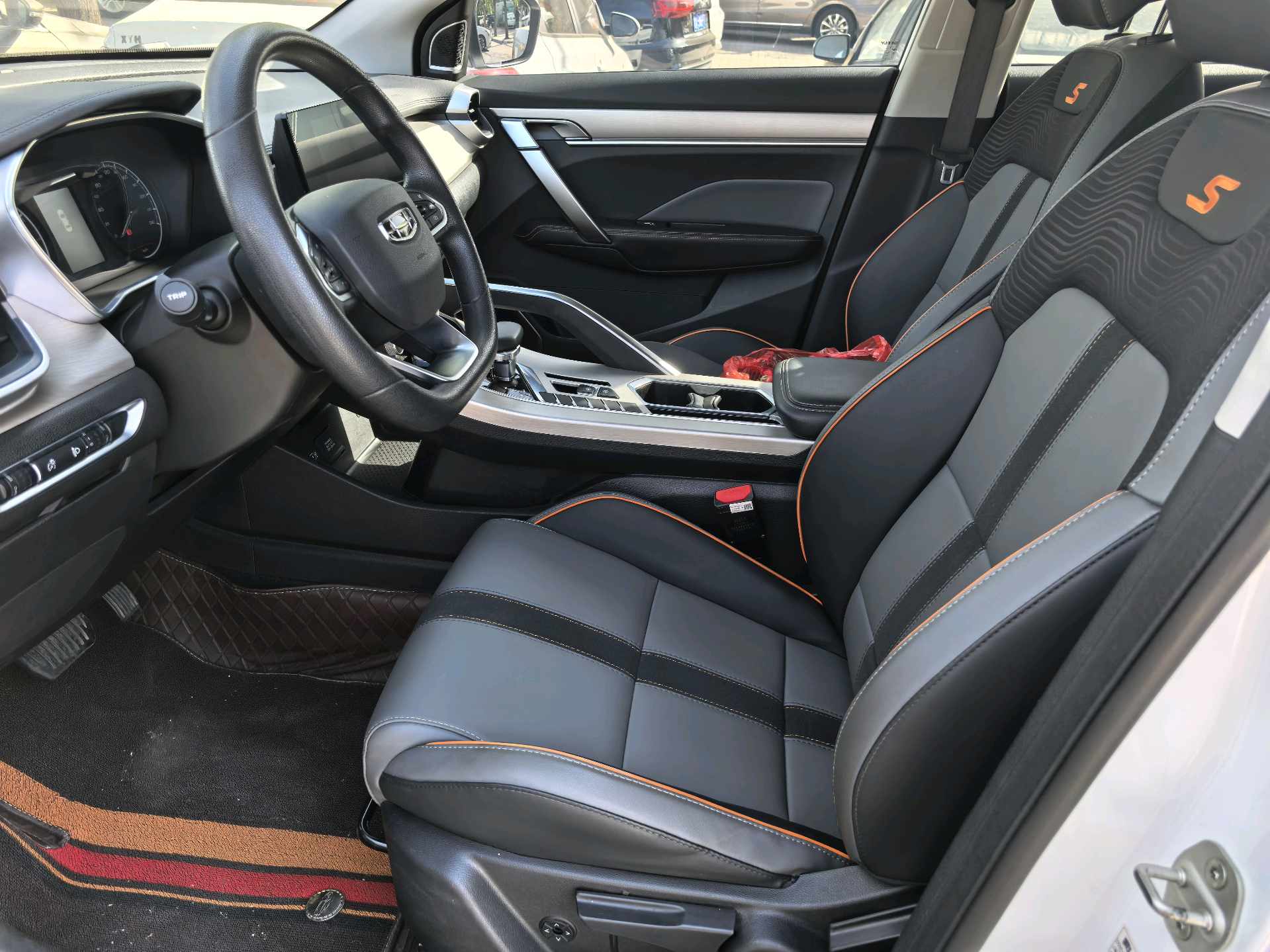 GEELY Coolray 2024 car image #6