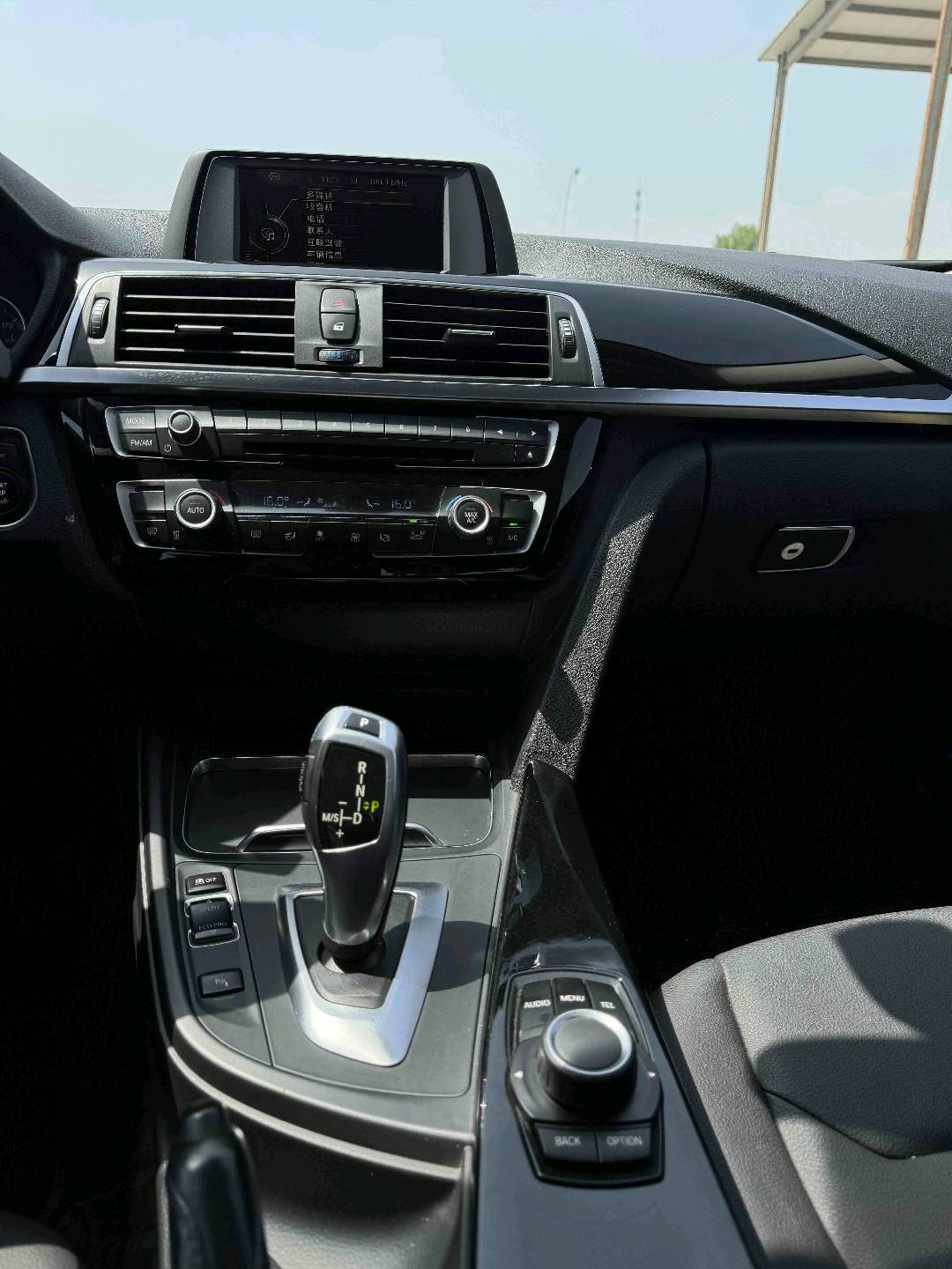 BMW 3 Series 2017 car image #6
