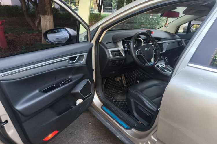 GEELY Emgrand GS 2019 #9 GEELY Emgrand GS 2019 car image #9